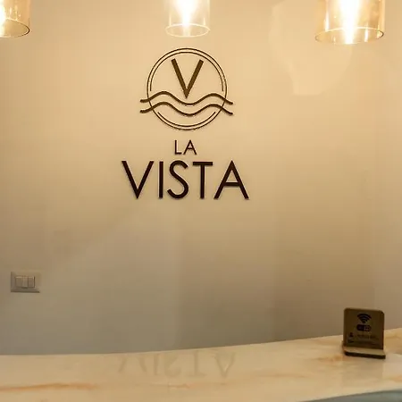 La Vista 4*