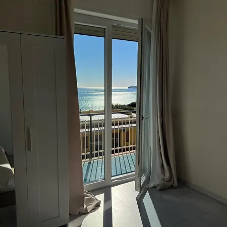 La Vista *